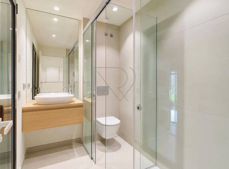 Prodej apartmánu 3+kk se zahradou, dvě parkovací stání, Málaga, Španělsko