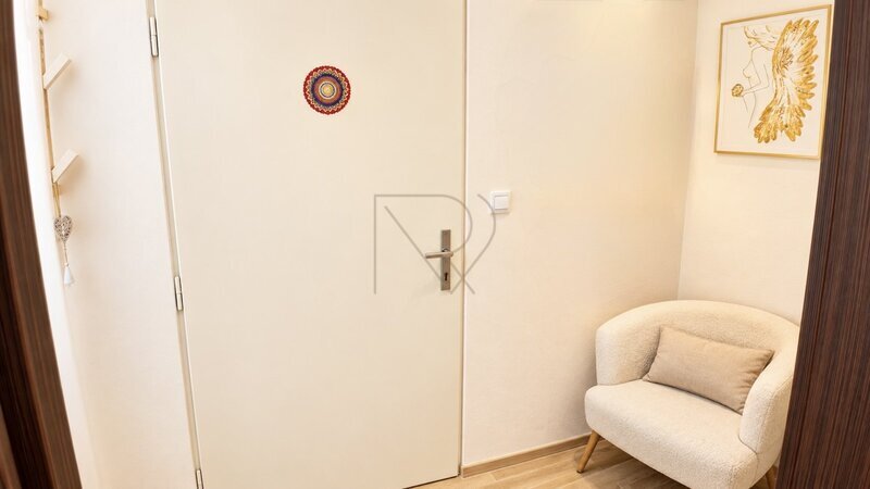 Prodej nebytového prostoru 17 m2, kosmetické studio, Veltruská, Praha 9 - Prosek