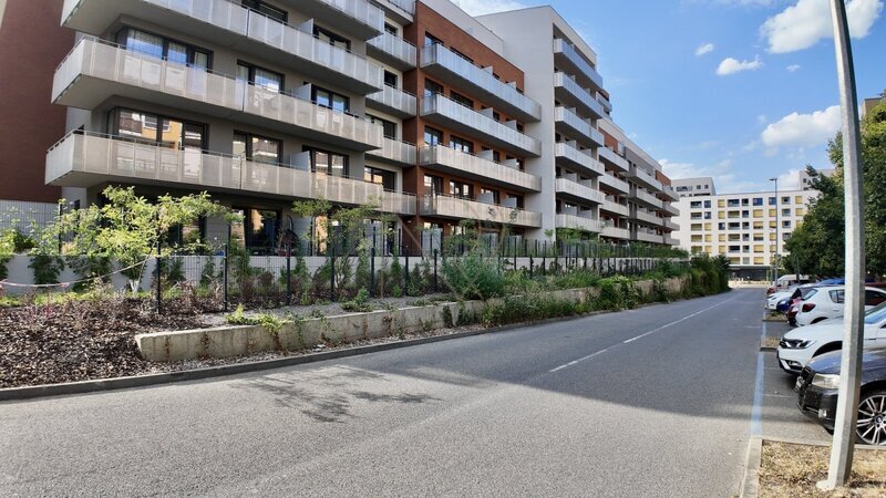 Pronájem bytu 1+kk s balkonem 41 m2, Gerstelova, Praha 9 - Vysočany