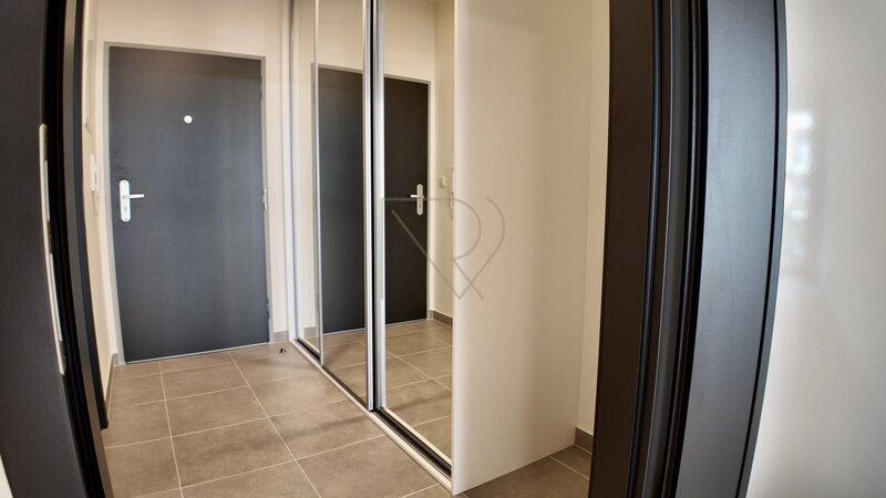 Pronájem bytu 1+kk s balkonem 41 m2, Gerstelova, Praha 9 - Vysočany