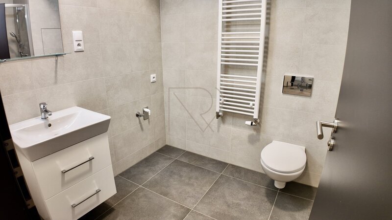Pronájem bytu 1+kk s balkonem 41 m2, Gerstelova, Praha 9 - Vysočany