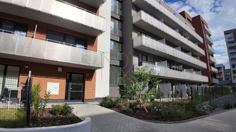 Pronájem bytu 1+kk s balkonem 41 m2, Gerstelova, Praha 9 - Vysočany