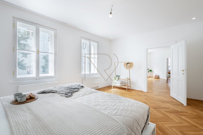 Prodej bytu 3+1 90 m2, Na Březince, Praha 5 - Smíchov
