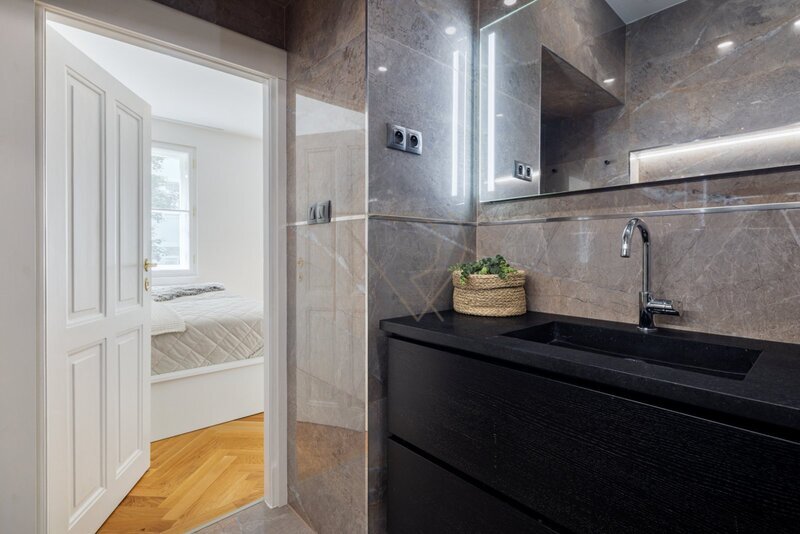 Prodej bytu 3+1 90 m2, Na Březince, Praha 5 - Smíchov