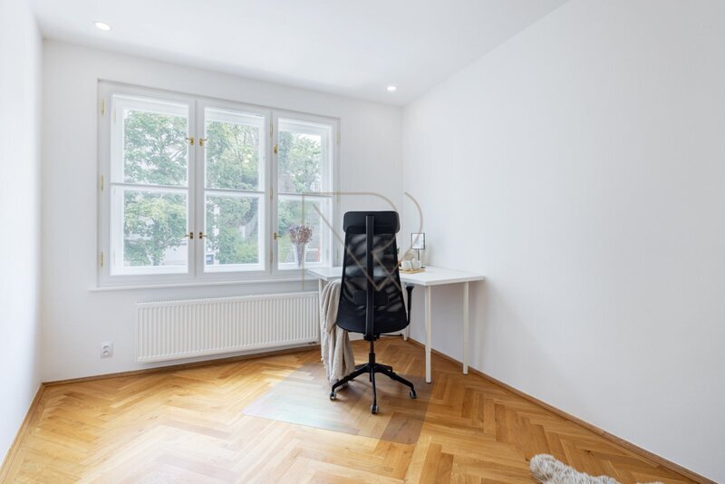 Prodej bytu 3+1 90 m2, Na Březince, Praha 5 - Smíchov
