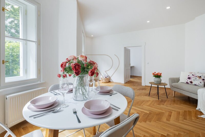 Prodej bytu 3+1 90 m2, Na Březince, Praha 5 - Smíchov