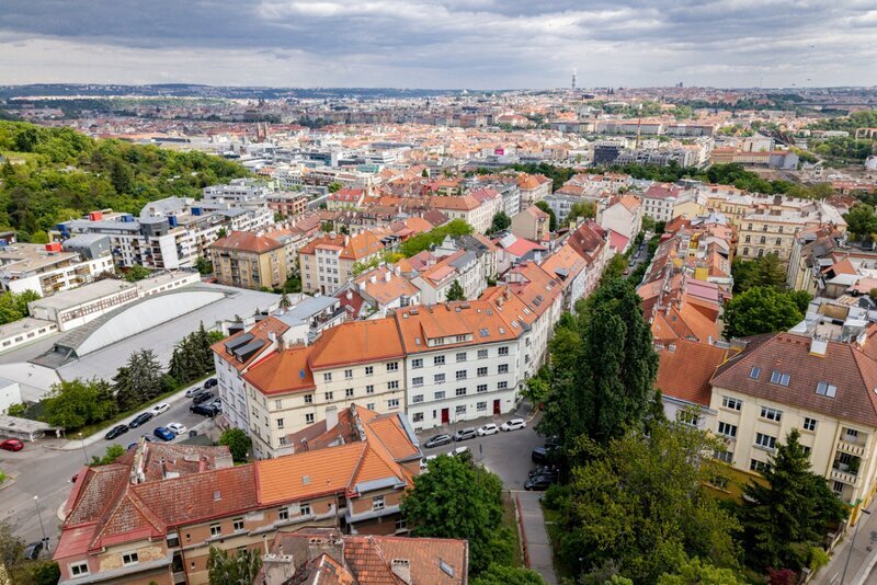 Prodej bytu 3+1 90 m2, Na Březince, Praha 5 - Smíchov