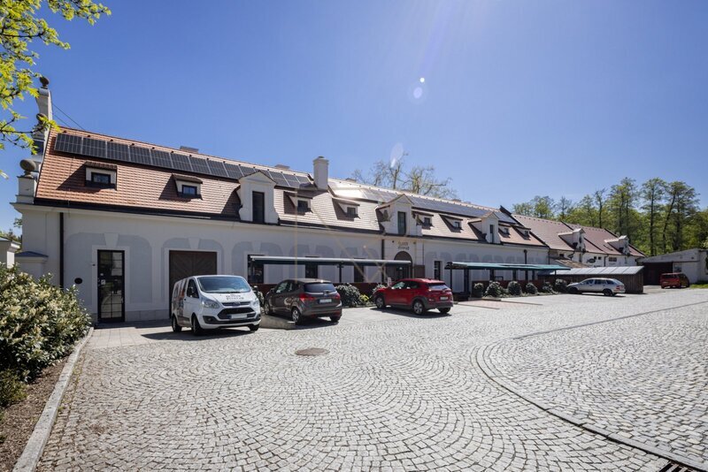 Stavební pozemek 880 m2, Lhota u Dolních Břežan, okres Praha - západ